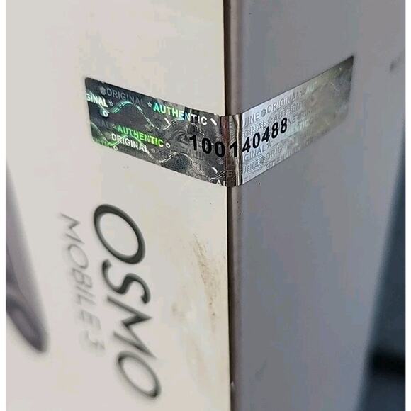 DJI Osmo Mobile 3 - Gimbal Stabilizer - Picture 3 of 4